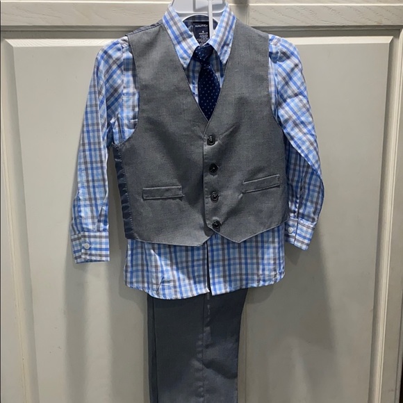 Nautica Other - Nautica 4-piece suit Size 6